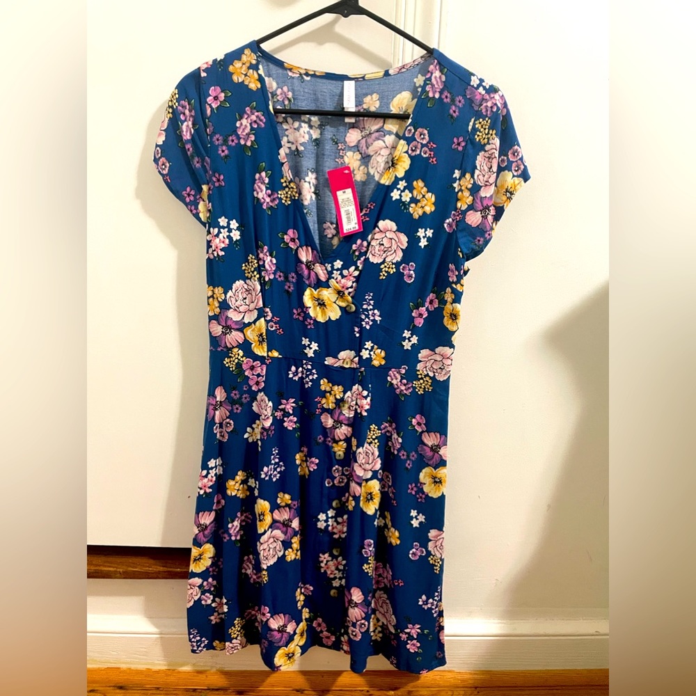 floral dress size medium NWT
